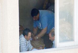 لا نامت أعين المزورين!