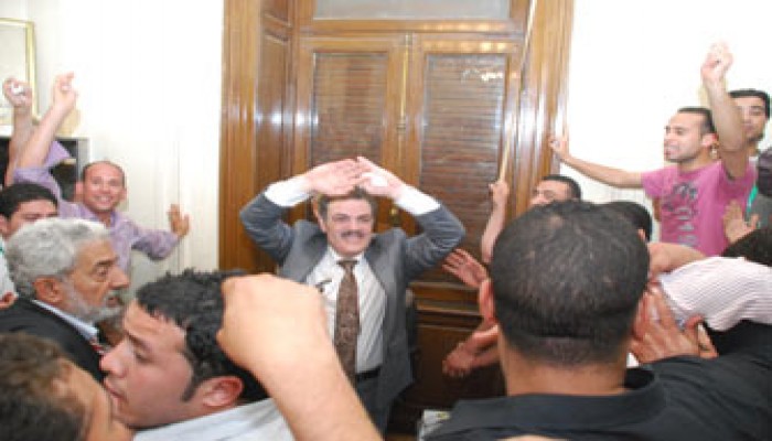 برقيتا تهنئة من المرشد العام للبدوي وأباظة