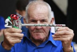 "مناهضة العولمة" تطالب بتحرير كل فلسطين