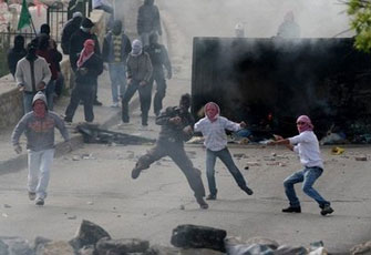 أمسية شعرية تناصر القدس وتدعو لإنقاذه