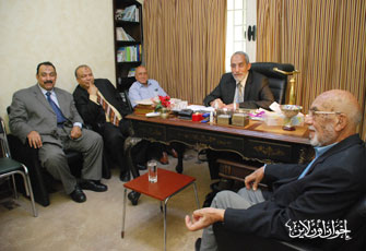 المرشد العام يستقبل وفدًا من حزب العمل