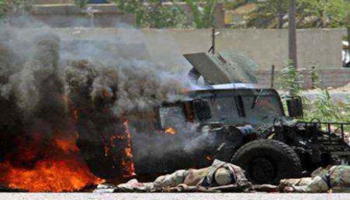المقاومة العراقية تدك آلية عسكرية للاحتلال الأمريكي