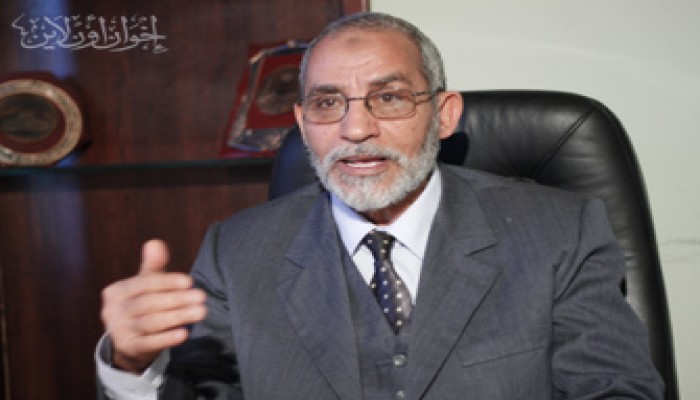 المرشد العام يطالب بسرعة الإفراج عن الشاطر وإخوانه