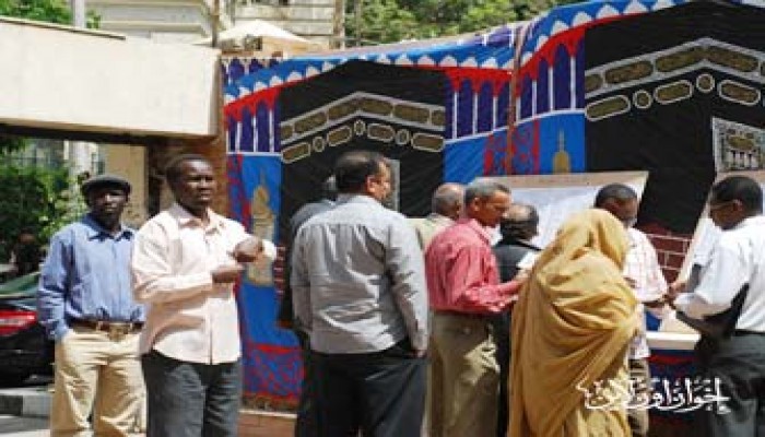 إقبال متوسط لناخبي السودان على مقارِّ اقتراع القاهرة