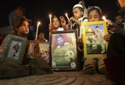 أطفال فلسطين يضيئون سماء غزة المحاصرة