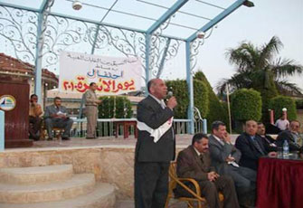 إشادة بالأم الفلسطينية مدرسة أبطال المقاومة