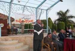 إشادة بالأم الفلسطينية مدرسة أبطال المقاومة