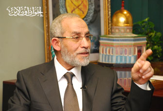 المرشد العام يطالب بدعم المقاومة وليس محاربتها