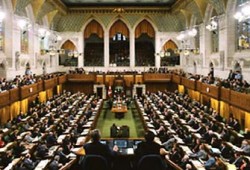 الصحافة العالمية: تشدُّد بريطاني في تصدير الأسلحة للصهاينة