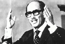 الرئيس أنور السادات يكتب: نحن والإخوان المسلمون