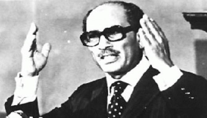 الرئيس أنور السادات يكتب: نحن والإخوان المسلمون