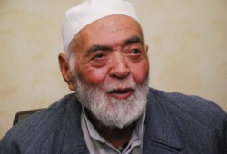 المرشد العام يشارك آلاف الإخوان في تشييع الحاج عمارة