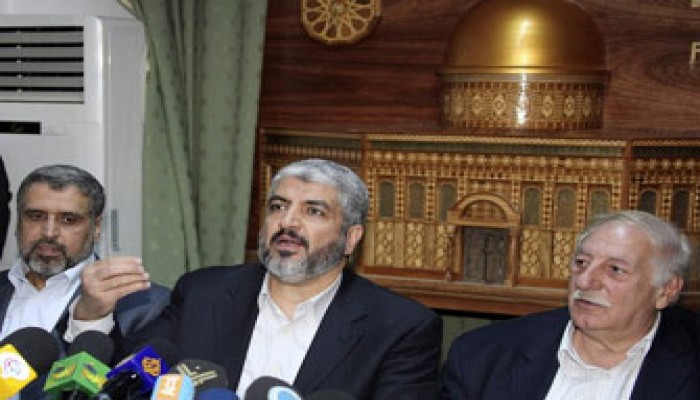 مشعل يدعو الأمة إلى حماية مقدساتها