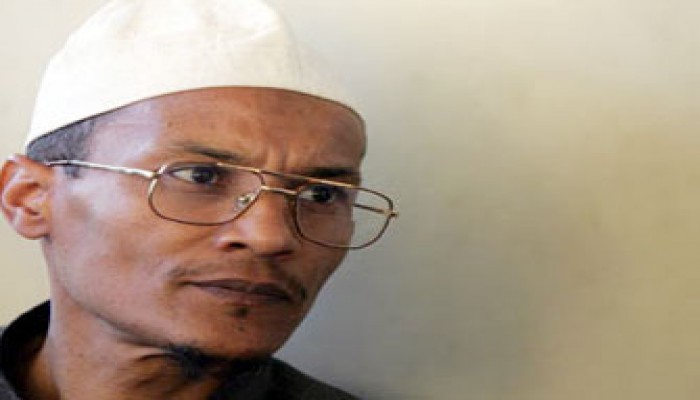 الجزائر.. الإفراج عن علي بلحاج