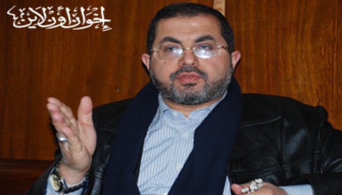 باسم نعيم يحذِّر من كارثة صحية في قطاع غزة