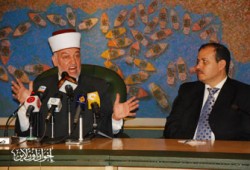 خطيب الأقصى يحذر من تهويد فلسطين بحلول 2020م