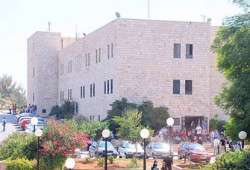 الكتلة الإسلامية تقاطع انتخابات "جامعة بيرزيت"