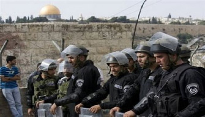 الاحتلال يقتحم لجنة الزكاة بالمسجد "الأقصى"