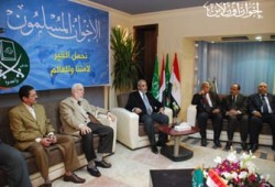 المرشد العام يلتقي بعدد من الكتَّاب والمفكرين