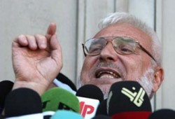 الدويك ينفي اعترافه بحق الكيان الصهيوني في الوجود