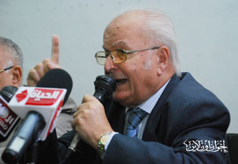 المطالبة بإنجاز مشروع تعريب العلوم الطبية