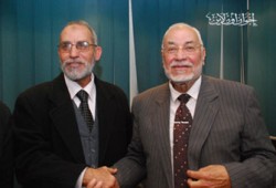 خبراء: الأستاذ عاكف نموذج للديمقراطية