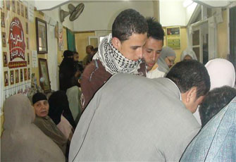 قافلة طبية بمقر نواب الإخوان بالدقهلية