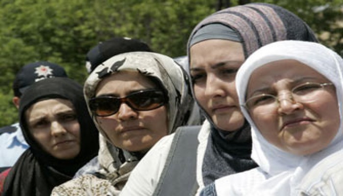 فرنسا تفرض غرامة على ارتداء النقاب