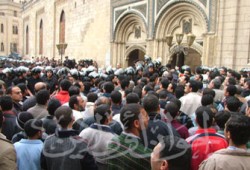 الأمن يجهض مظاهرة ضد الجدار الفولاذي بالأزهر