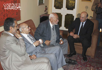 عبد القدوس ينظِّم مائدة غداء في وداع المرشد العام