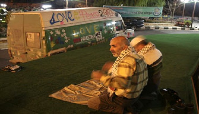 الصحافة العالمية تهتم بالمنع المصري لمساعدات غزة