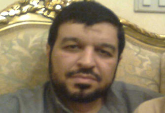 مصطفى سالم: "العسكرية" مسرحية هزلية