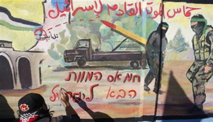 أجهزة عباس تعتقل 150 وتستدعي الآلاف من أنصار حماس