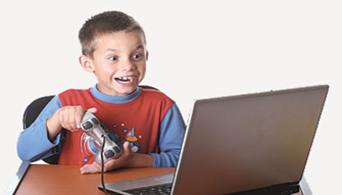 احذروا.. ألعاب التكنولوجيا تهدد مهارات الأطفال