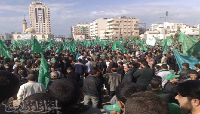 "حماس" تبدأ احتفالها بذكراها الـ"22" من أمام بيت "ياسين"