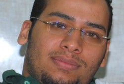 المسلمون بين المئذنة والنقاب!