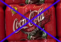 حملة "الكولا القاتلة" تتهم الشركة بالتواطؤ مع جهات عسكرية