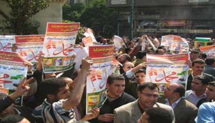 استطلاع: المصريون أكثر الشعوب رفضًا للإساءة للأديان