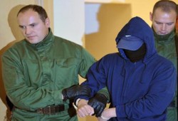 أدلة إدانة جديدة ضد قاتل "شهيدة الحجاب"