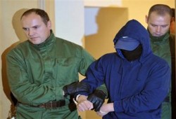 بدء محاكمة قاتل "الشربيني" وسط حراسة مشددة