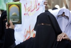 المبادرة النسائية تطالب بالتحرك لنصرة "الأقصى"