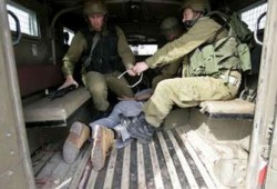 إصابة واعتقال العشرات بمسيرة مناهضة الاستيطان الأسبوعية