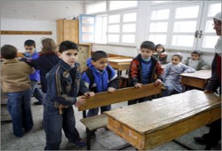 "رايتس ووتش" تدعو لرفع "الحصار المدرسي" عن غزة