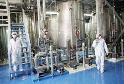 استطلاع: الأمريكيون يؤيدون ضرب إيران لمنع النووي