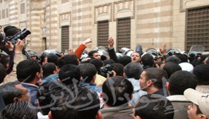 إدانة حقوقية لمنع التضامن مع الأقصى في الأزهر