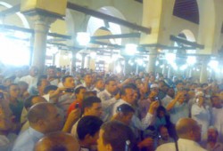 نواب الإخوان يتقدمون مظاهرة نصرة الأقصى بالأزهر