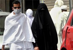 السعودية تقلل من خطورة "الخنازير" خلال عمرة رمضان