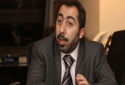 حكومة هنية تدين حماية عباس لوفد صهيوني في الضفة