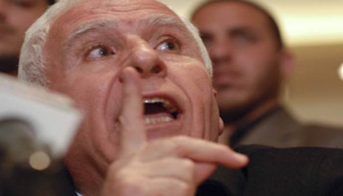 فتح تنفي نيتها الإفراج عن معتقلي حماس