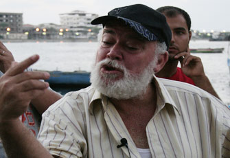 قاهر القراصنة يروي لـ"إخوان أون لاين" رحلة التحرير